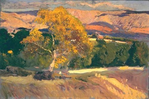 Pintura de Sorolla: un gran árbol de copa amarilla en un paisaje de montaña en otoño